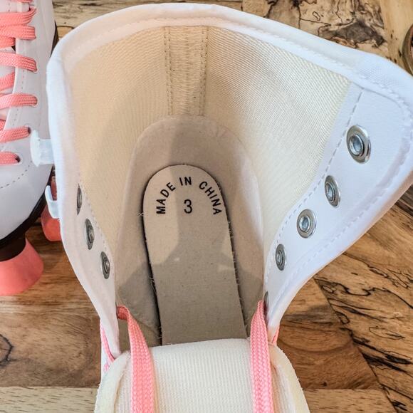 C SEVEN, C7Skates, Quad Skates, White and Pink, Roller Skates, Youth Size 3 - Picture 3 of 10